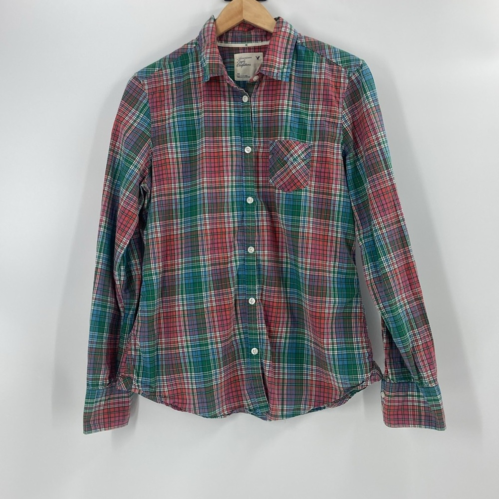 American Eagle outfitters cotton plaid long sleeve button-down cotton shirt